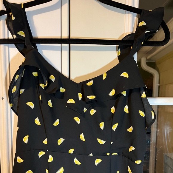 Forever 21 lemon dress. Size small. - Picture 3 of 9